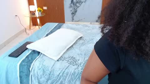 Rossi Hill online show from April 1, 1:41 pm