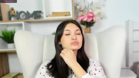 Aria online show from April 15, 8:04 am