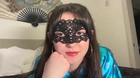 busy_bee69 online show from February 1, 3:27 am