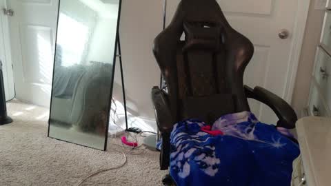 butterfly booty online show from April 1, 1:41 pm