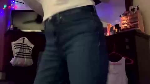 calishop1 online show from December 17, 3:54 am