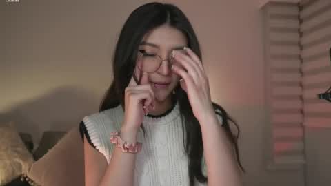   online show from April 15, 1:06 am