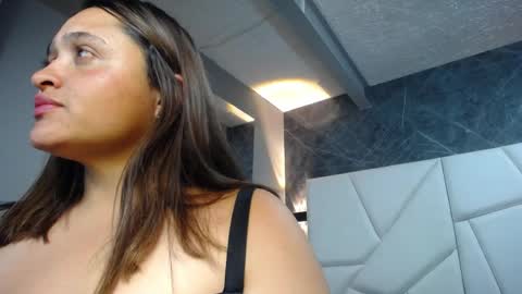  Camila online show from April 22, 1:57 am