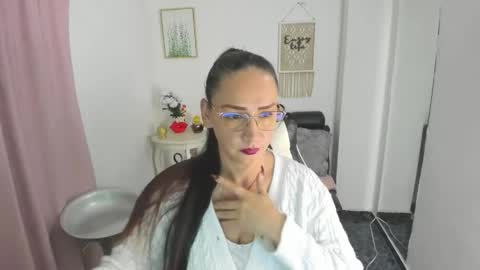 camila_bj online show from May 5, 5:32 am