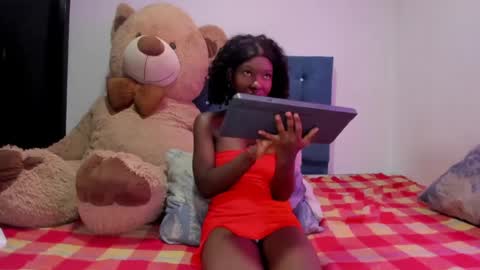 camila_vixen1 online show from April 25, 4:26 pm