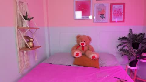 Camila  online show from March 17, 4:05 am