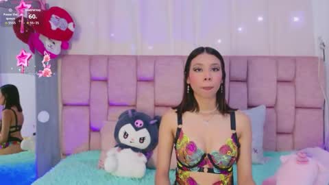 camiluxe online show from May 8, 6:21 pm