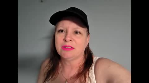 canadianqueen1973 online show from May 21, 10:41 pm
