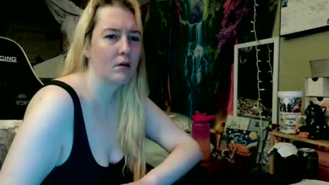 Candi online show from June 22, 6:21 am