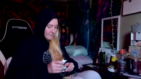 Candi online show from July 28, 3:54 pm