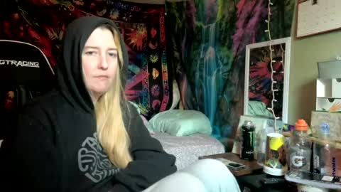 Candi online show from July 28, 6:20 pm