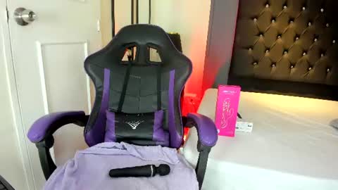 candyrose__ online show from July 25, 12:01 pm