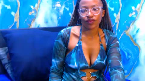 caramelchoco69 online show from July 13, 9:43 am