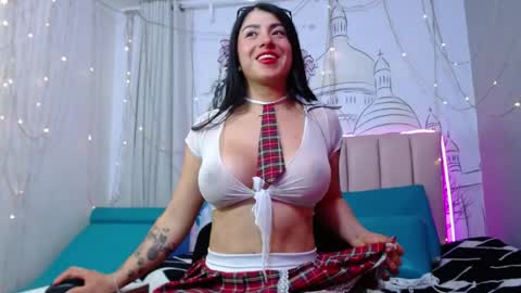Carolina Bernal online show from July 27, 4:53 am