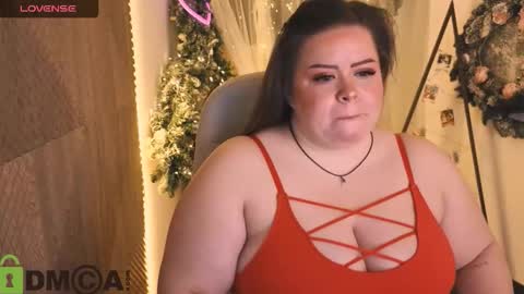 caroll_li online show from December 15, 8:58 pm