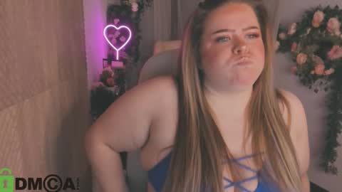 caroll_li online show from March 6, 8:59 pm