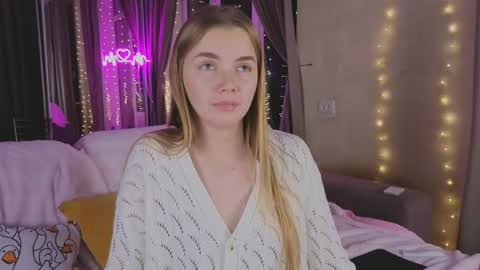 carriebradshawww online show from April 17, 8:44 pm