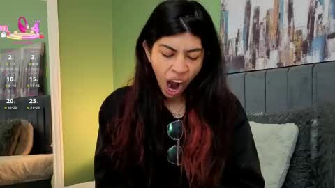 cassie_bloom online show from May 3, 3:10 am