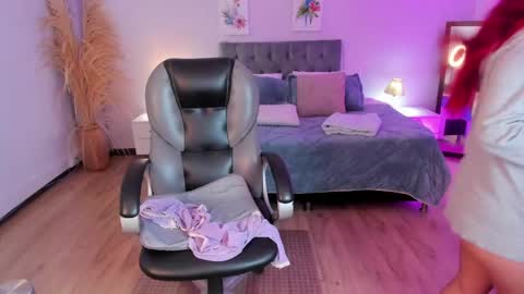 Karol  online show from April 8, 7:49 pm