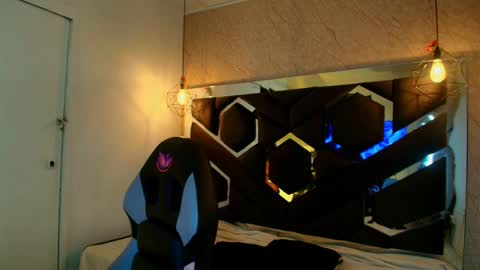 Cataleya online show from February 9, 11:01 am