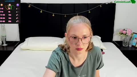 CatmintLush online show from May 31, 11:39 pm