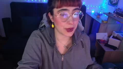 im MIA  -Independent Model  MY OF is catsito3 online show from April 16, 2:12 am