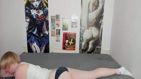 cattie_w_ online show from July 14, 2:05 am