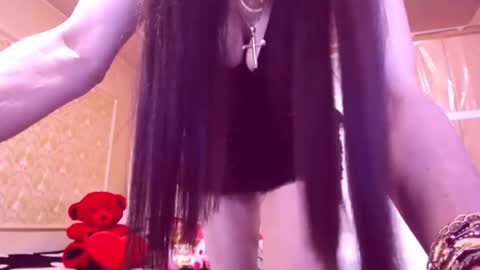Cerise online show from May 18, 12:31 am
