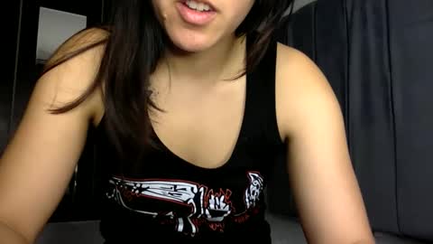 Viviana 3 online show from May 26, 8:52 pm