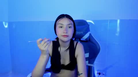 Charlotte online show from April 1, 2:23 am