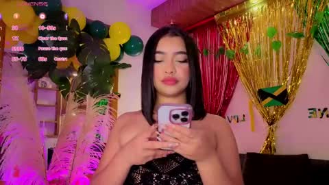 Charlote online show from April 19, 2:33 am