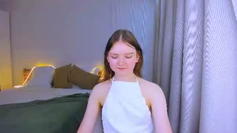 Im Eva online show from June 19, 9:24 am