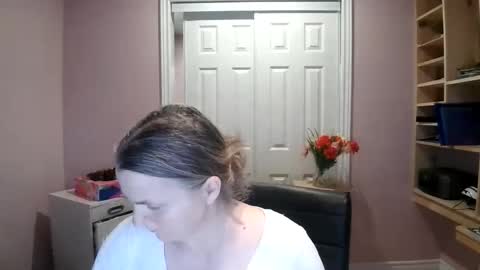 chealsiek online show from March 18, 12:04 am