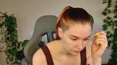 Bella online show from April 15, 9:10 am