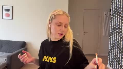 Chanelle online show from July 6, 12:43 pm