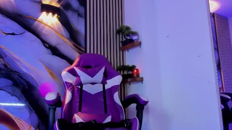 chloe_jacksonn online show from July 14, 2:05 am