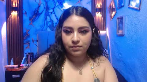 chloe_smith5 online show from March 13, 4:08 pm