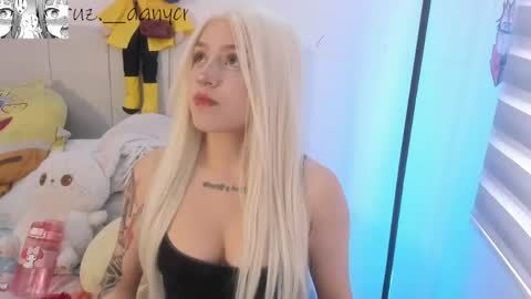Chloe online show from May 25, 9:36 pm