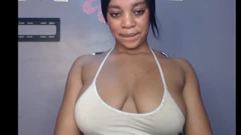 ESTHER online show from January 28, 2:42 pm