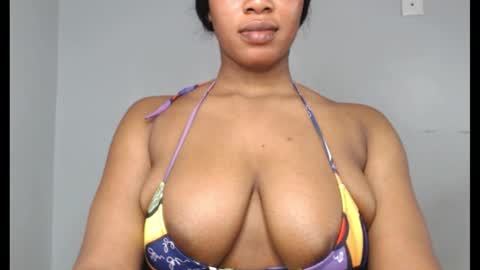 ESTHER online show from October 19, 4:42 pm