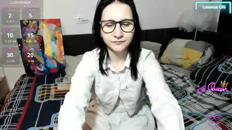 christyw3b online show from January 18, 5:53 pm