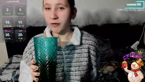 christyw3b online show from January 15, 2:50 am