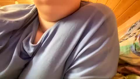 Kat online show from August 2, 10:07 am