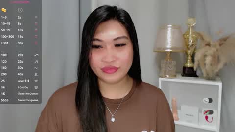 CLAIRE online show from April 24, 5:43 am