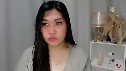 CLAIRE online show from May 23, 6:45 am