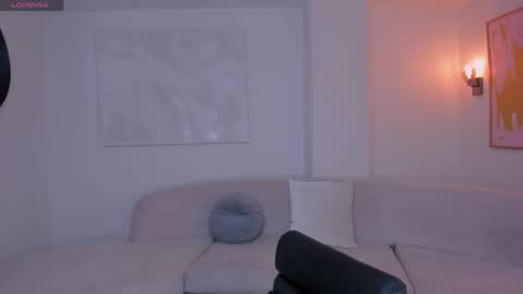 Claire Dawson online show from April 18, 3:09 am