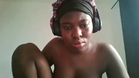 coco vixen9 online show from April 29, 8:39 am