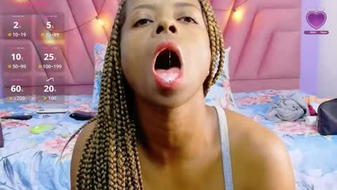 Lauren online show from March 31, 5:02 pm