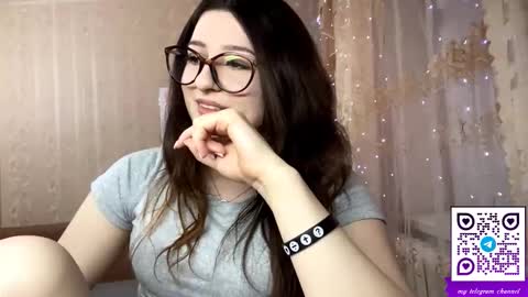 Elisheva online show from March 22, 2:56 pm