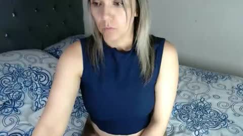 corinnasex online show from April 22, 9:23 pm